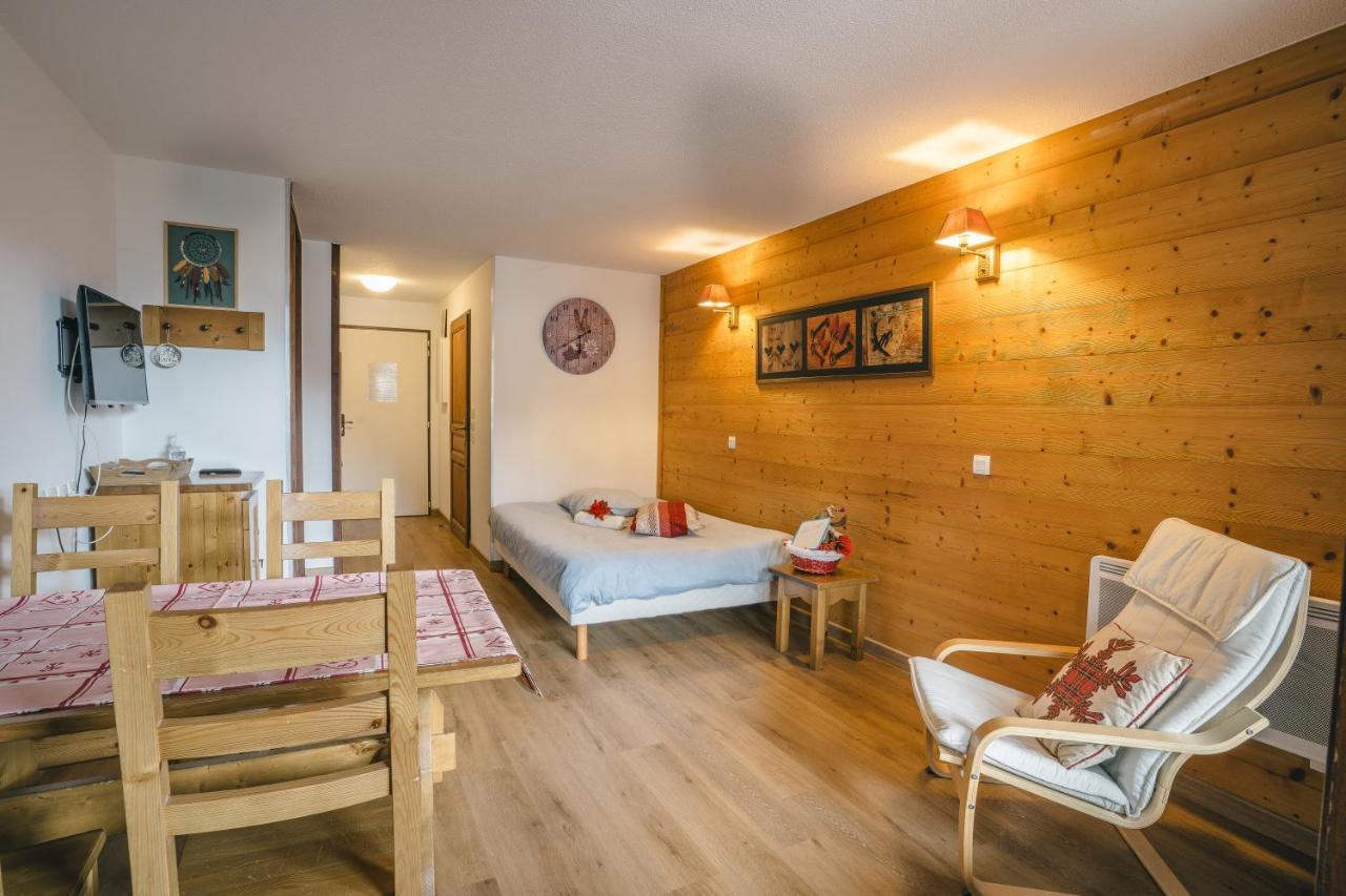 Grand Studio Tout Confort Pour 4 Personnes Brides-les-Bains Buitenkant foto
